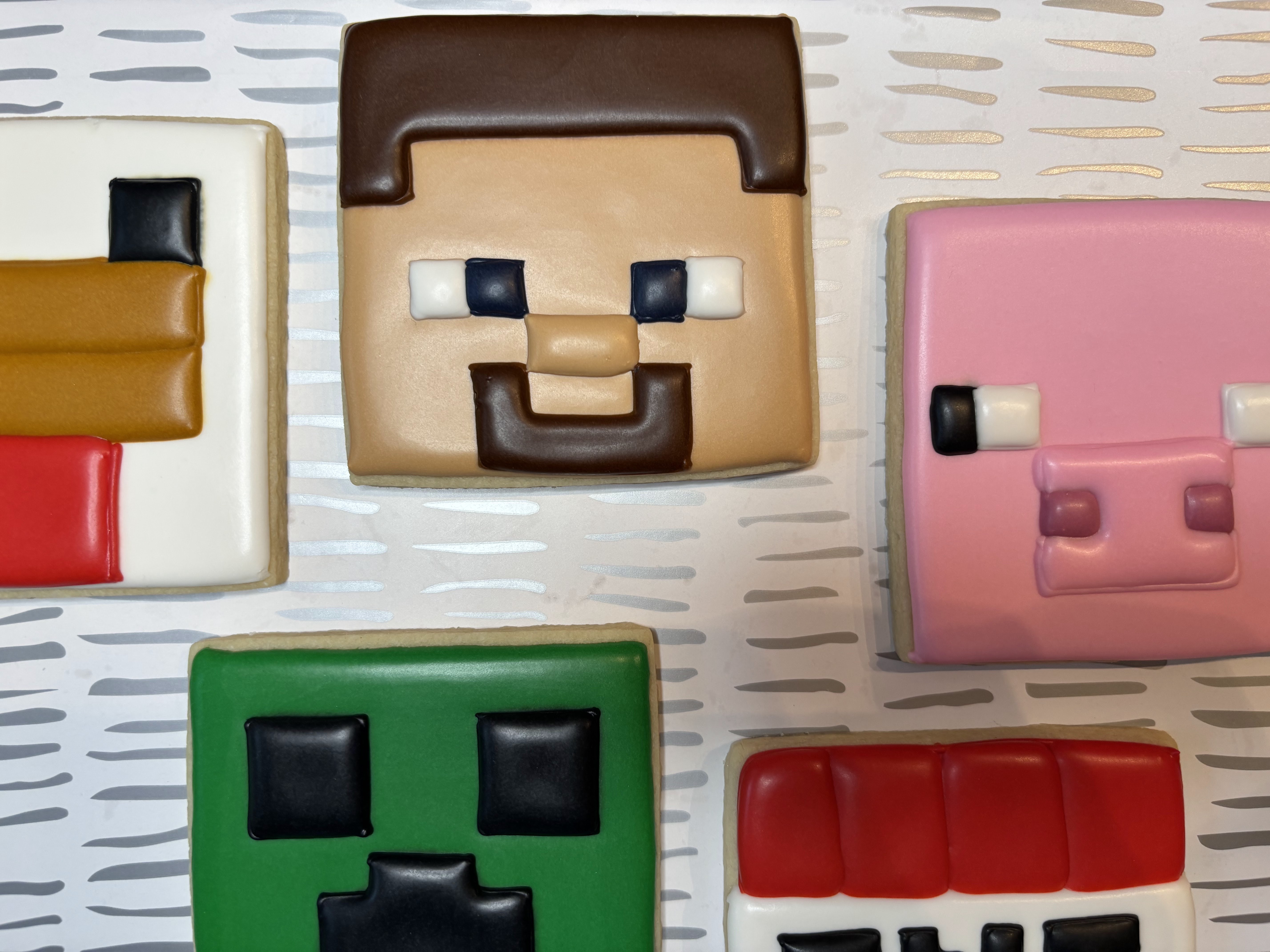 Minecraft character block gaming kids party